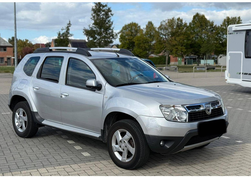 Dacia Duster (I) dCi - Sedan: foto 4 Dacia Duster (I) dCi - Sedan: foto 4