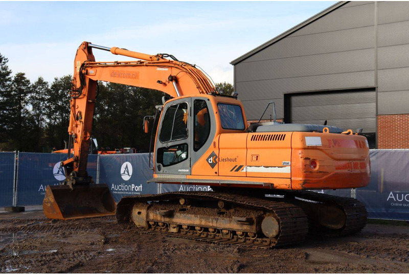 Doosan DX225LC - Excavadora de cadenas: foto 4 Doosan DX225LC - Excavadora de cadenas: foto 4