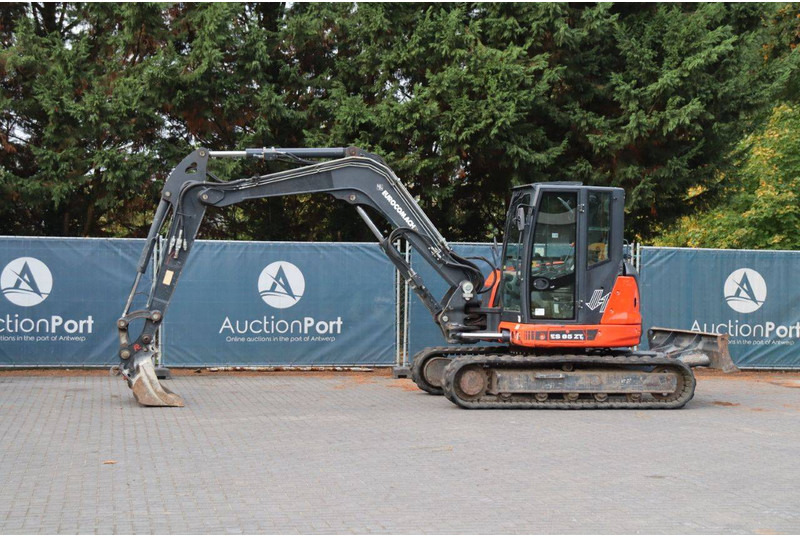 Eurocomach ES 85 ZT4 - Excavadora de cadenas: foto 1 Eurocomach ES 85 ZT4 - Excavadora de cadenas: foto 1