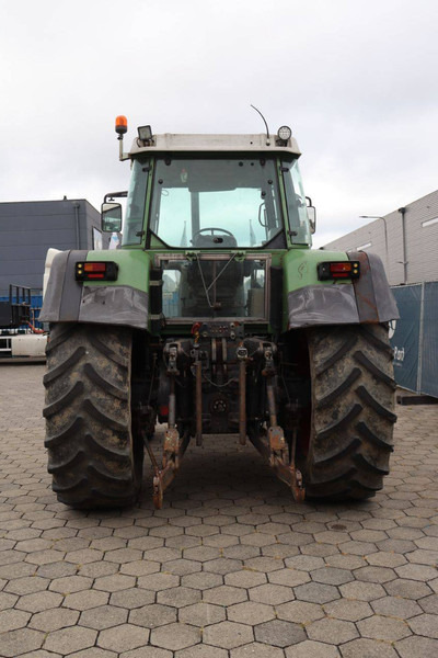 Fendt Favorit 824 - Tractor: foto 5 Fendt Favorit 824 - Tractor: foto 5