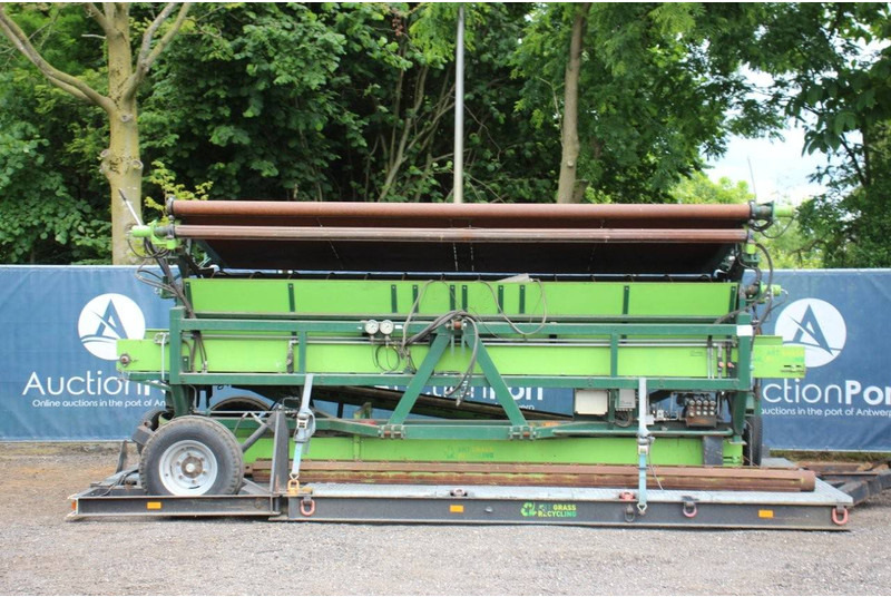 Fendt Machine for artificial grass rolls - Cosechadora: foto 2 Fendt Machine for artificial grass rolls - Cosechadora: foto 2