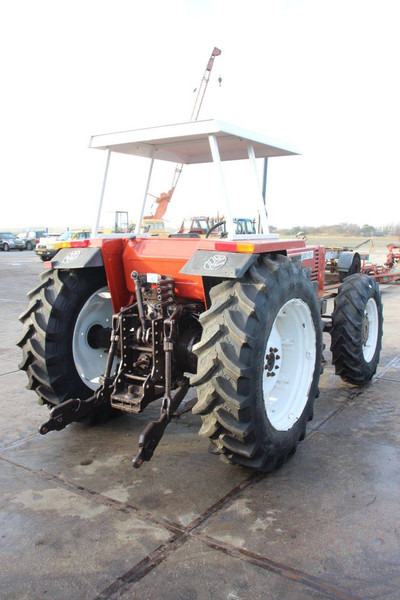 Fiat 100-90DT - Tractor: foto 5 Fiat 100-90DT - Tractor: foto 5