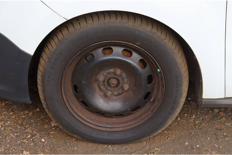 Furgón Ford Transit Courier: foto 12