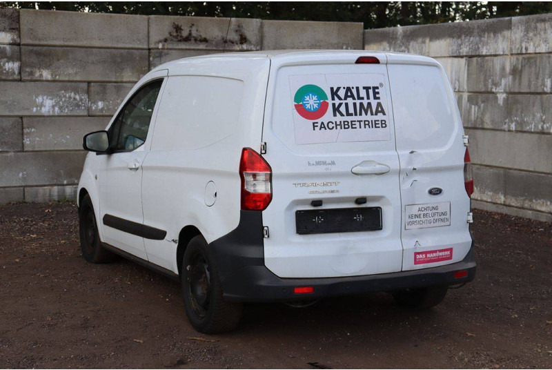 Ford Transit Courier - Furgón: foto 4 Ford Transit Courier - Furgón: foto 4