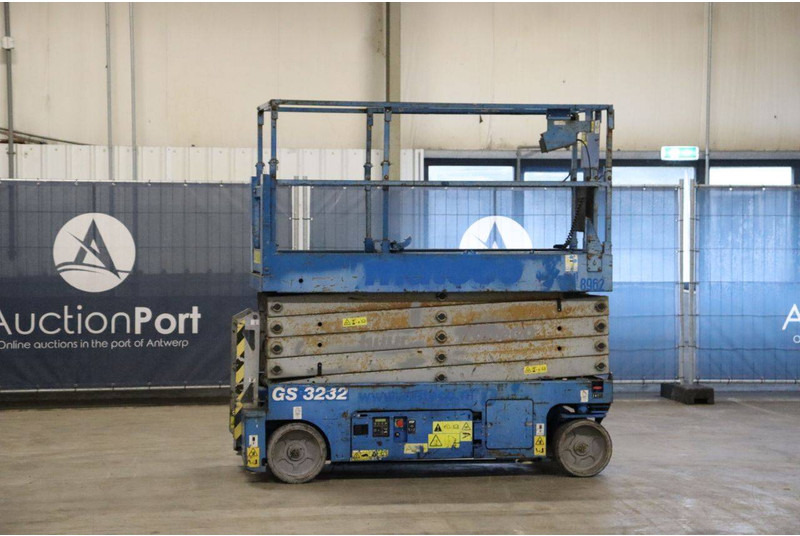 Genie GS-3232 - Plataforma de tijeras: foto 1 Genie GS-3232 - Plataforma de tijeras: foto 1