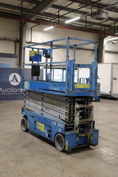 Plataforma de tijeras Genie GS-3232: foto 8 Plataforma de tijeras Genie GS-3232: foto 8