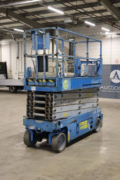 Plataforma de tijeras Genie GS-3232: foto 7 Plataforma de tijeras Genie GS-3232: foto 7