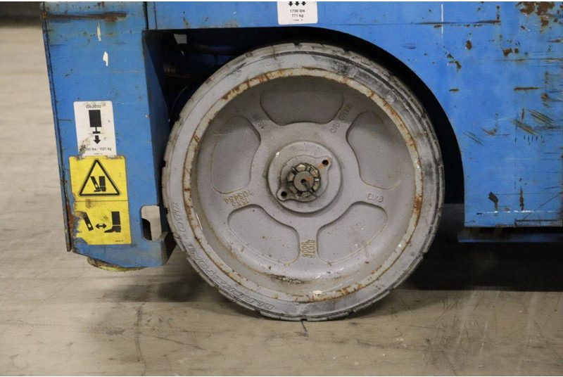 Plataforma de tijeras Genie GS-3232: foto 16 Plataforma de tijeras Genie GS-3232: foto 16