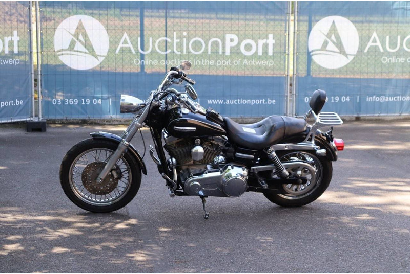 Harley-Davidson Dyna Super Glide - Motocicleta: foto 1 Harley-Davidson Dyna Super Glide - Motocicleta: foto 1