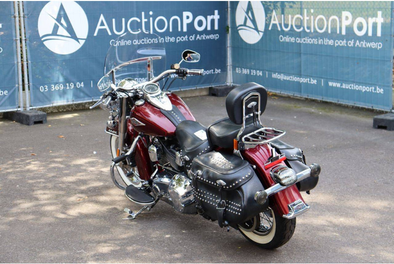 Harley-Davidson Heritage Softail Classic - Motocicleta: foto 4 Harley-Davidson Heritage Softail Classic - Motocicleta: foto 4