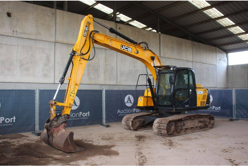 Excavadora de cadenas JCB JS130LC 4F: foto 8