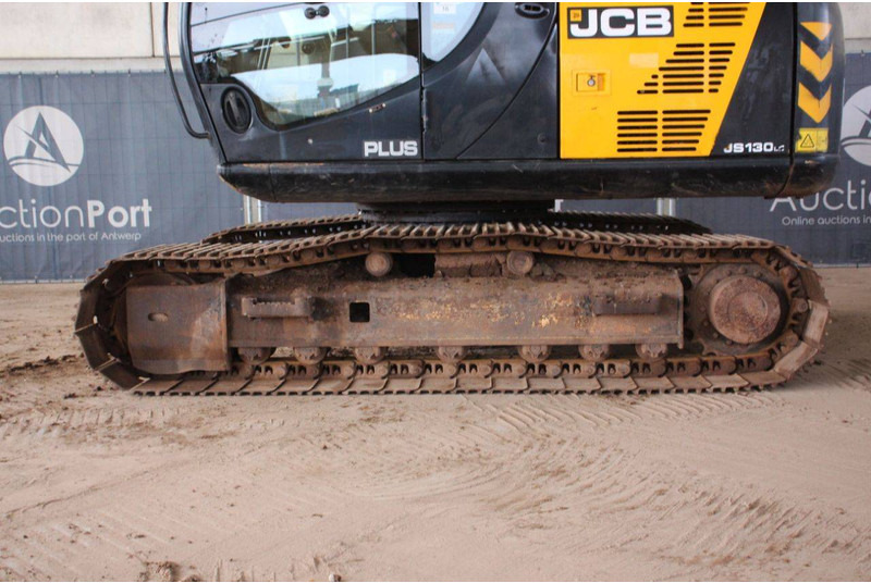 Excavadora de cadenas JCB JS130LC 4F: foto 19