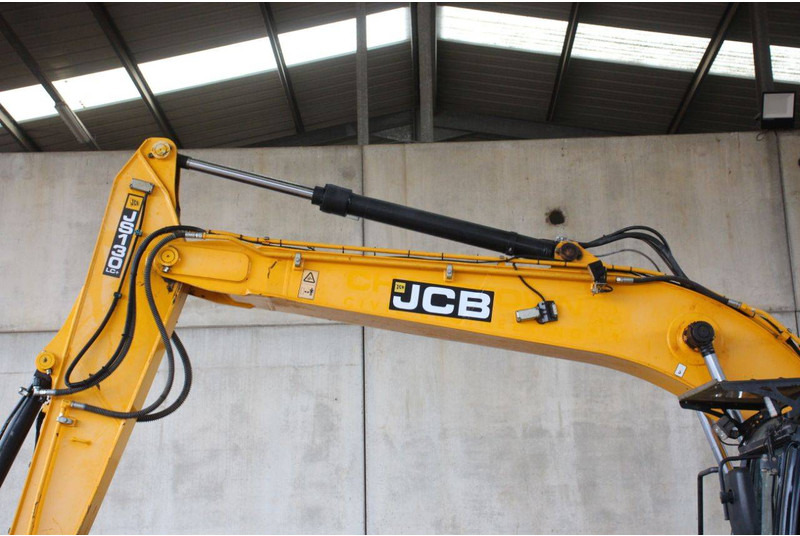 Excavadora de cadenas JCB JS130LC 4F: foto 11