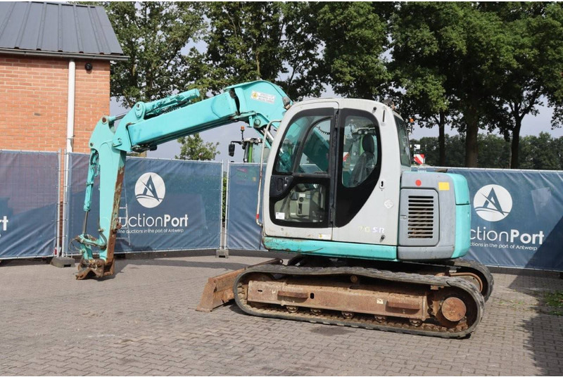 Kobelco SK70SR-1E - Excavadora de cadenas: foto 3 Kobelco SK70SR-1E - Excavadora de cadenas: foto 3