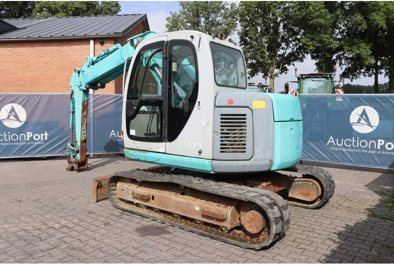 Kobelco SK70SR-1E - Excavadora de cadenas: foto 4 Kobelco SK70SR-1E - Excavadora de cadenas: foto 4