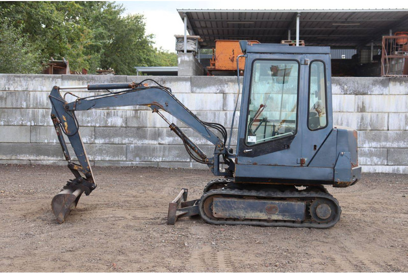 Komatsu PC10-6 - Excavadora de cadenas: foto 2 Komatsu PC10-6 - Excavadora de cadenas: foto 2