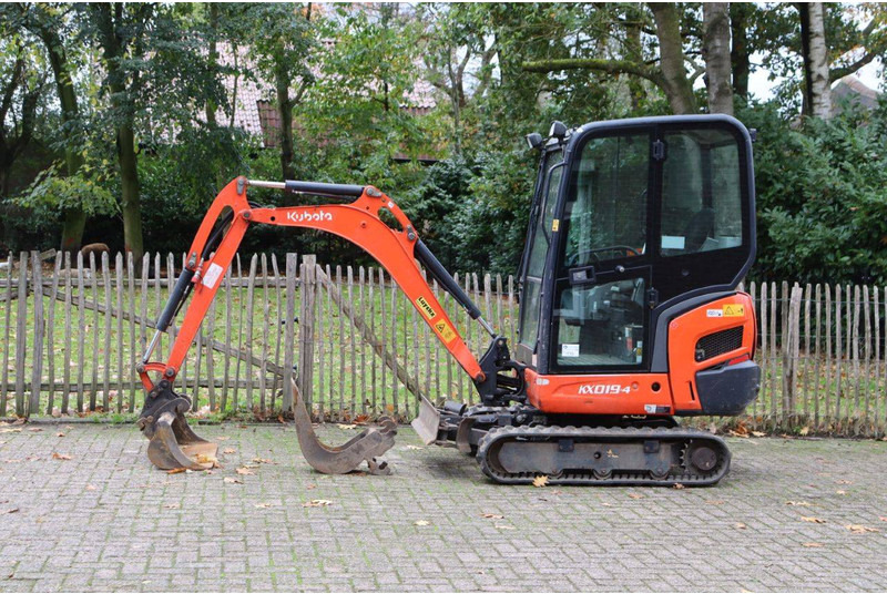 Kubota KX019-4 - Miniexcavadora: foto 1 Kubota KX019-4 - Miniexcavadora: foto 1