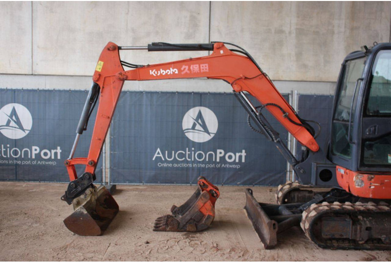 Excavadora de cadenas Kubota KX155-5: foto 9