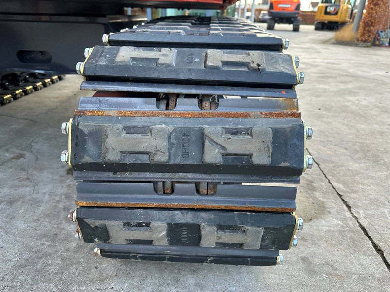 Excavadora de cadenas Kubota KX155-5: foto 17 Excavadora de cadenas Kubota KX155-5: foto 17