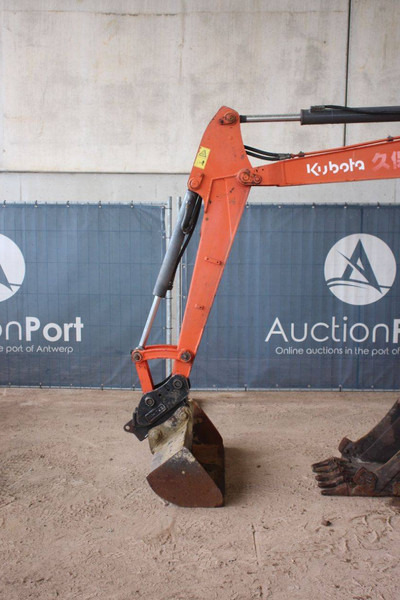 Excavadora de cadenas Kubota KX155-5: foto 10