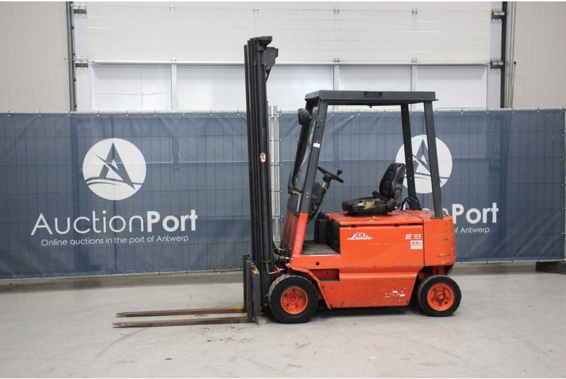Linde E18P - Carretilla elevadora eléctrica: foto 1 Linde E18P - Carretilla elevadora eléctrica: foto 1