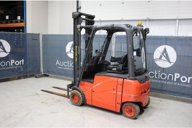 Linde E18PH-01 - Carretilla elevadora eléctrica: foto 3 Linde E18PH-01 - Carretilla elevadora eléctrica: foto 3