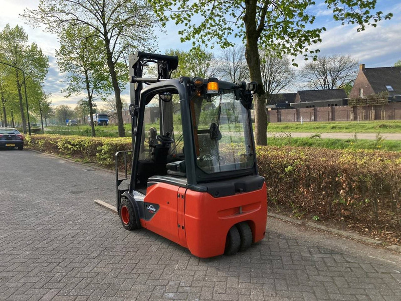 Linde E20L-02 - Carretilla elevadora eléctrica: foto 3 Linde E20L-02 - Carretilla elevadora eléctrica: foto 3
