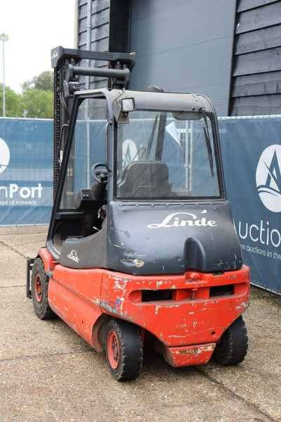 Linde E25-02 - Carretilla elevadora eléctrica: foto 4 Linde E25-02 - Carretilla elevadora eléctrica: foto 4