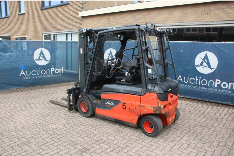 Linde E25L-01 - Carretilla elevadora eléctrica: foto 3 Linde E25L-01 - Carretilla elevadora eléctrica: foto 3
