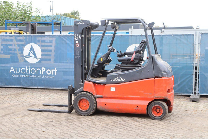 Linde E30/03 - Carretilla elevadora eléctrica: foto 3 Linde E30/03 - Carretilla elevadora eléctrica: foto 3