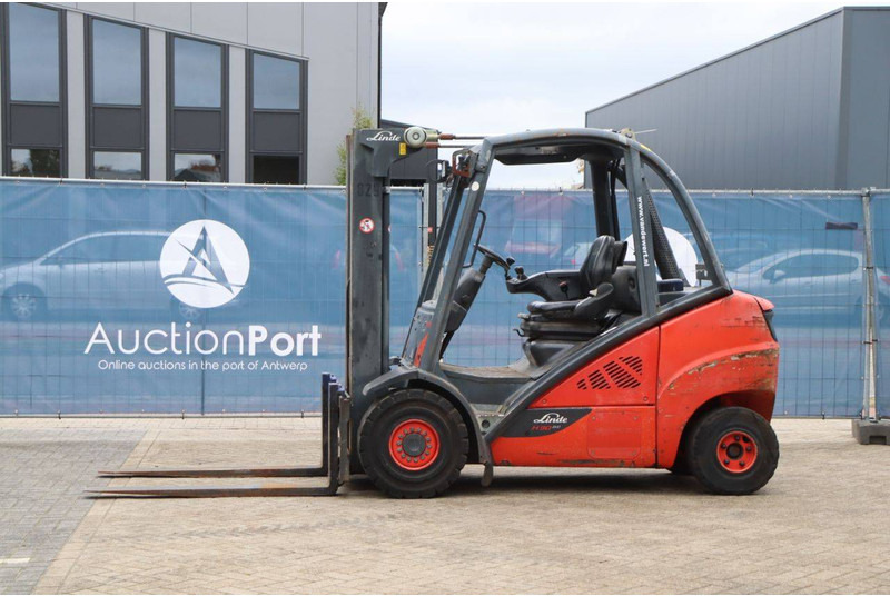 Linde H30D-02 - Carretilla elevadora diésel: foto 1 Linde H30D-02 - Carretilla elevadora diésel: foto 1