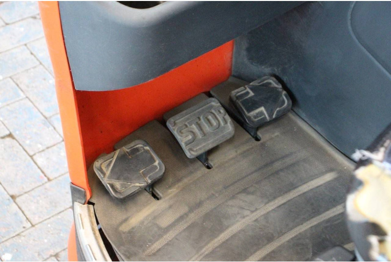 Retráctil Linde R14-01: foto 17 Retráctil Linde R14-01: foto 17