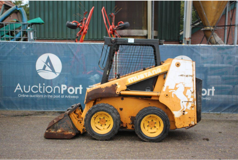 Mustang 2040 - Cargadora de ruedas: foto 2 Mustang 2040 - Cargadora de ruedas: foto 2