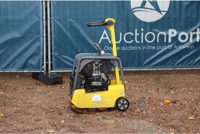 Neuson DPU3050 - Plancha reversible: foto 1 Neuson DPU3050 - Plancha reversible: foto 1