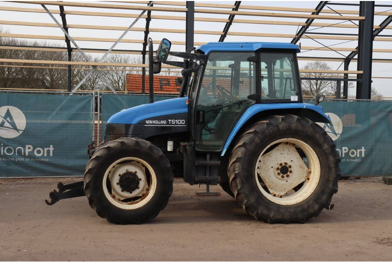 New Holland TS100 - Tractor: foto 1 New Holland TS100 - Tractor: foto 1