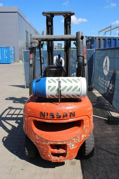 Nissan USD02A30PQ - Carretilla elevadora de gas: foto 4 Nissan USD02A30PQ - Carretilla elevadora de gas: foto 4