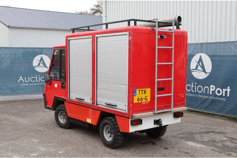 Spijkstaal 1220 - Tractor: foto 4 Spijkstaal 1220 - Tractor: foto 4