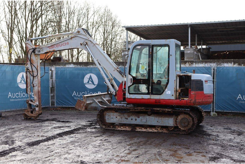 Takeuchi TB175 - Excavadora de cadenas: foto 3 Takeuchi TB175 - Excavadora de cadenas: foto 3