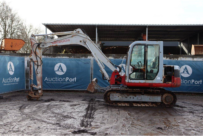 Takeuchi TB175 - Excavadora de cadenas: foto 2 Takeuchi TB175 - Excavadora de cadenas: foto 2