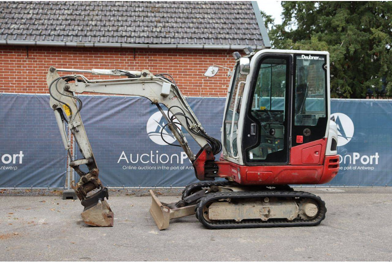 Takeuchi TB230 - Excavadora de cadenas: foto 1 Takeuchi TB230 - Excavadora de cadenas: foto 1
