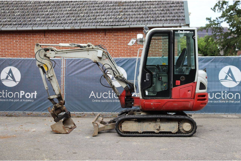 Takeuchi TB230 - Excavadora de cadenas: foto 2 Takeuchi TB230 - Excavadora de cadenas: foto 2