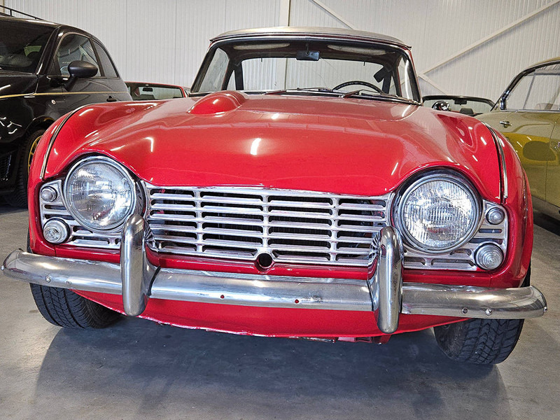 Sedan Triumph TR4 'Surrey Top': foto 7