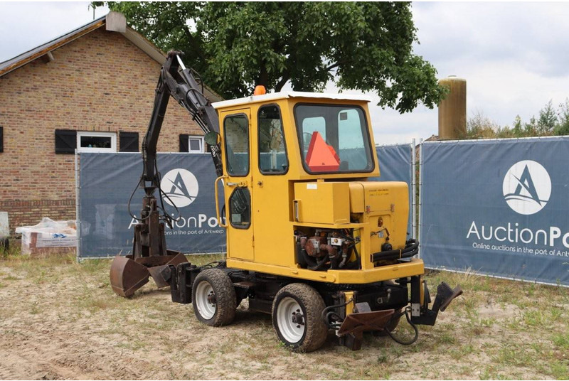 VERMEER ERM S 500 - Excavadora de ruedas: foto 4 VERMEER ERM S 500 - Excavadora de ruedas: foto 4