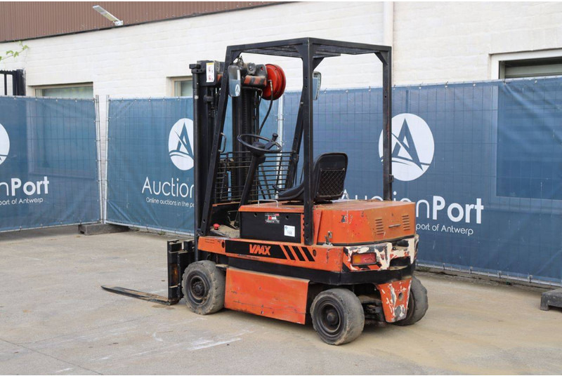 VMAX EV698.45.77 - Carretilla elevadora eléctrica: foto 4 VMAX EV698.45.77 - Carretilla elevadora eléctrica: foto 4