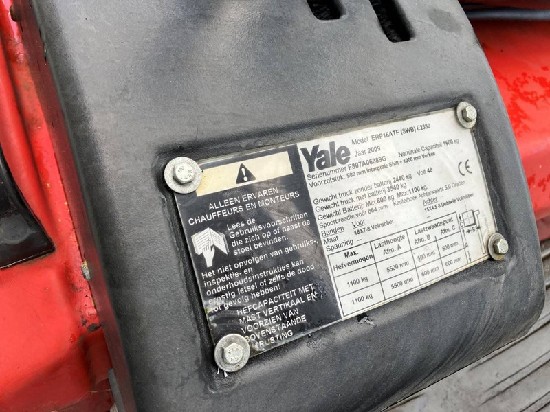 Carretilla elevadora eléctrica Yale ERP16ATF (SWB) E2380: foto 11 Carretilla elevadora eléctrica Yale ERP16ATF (SWB) E2380: foto 11