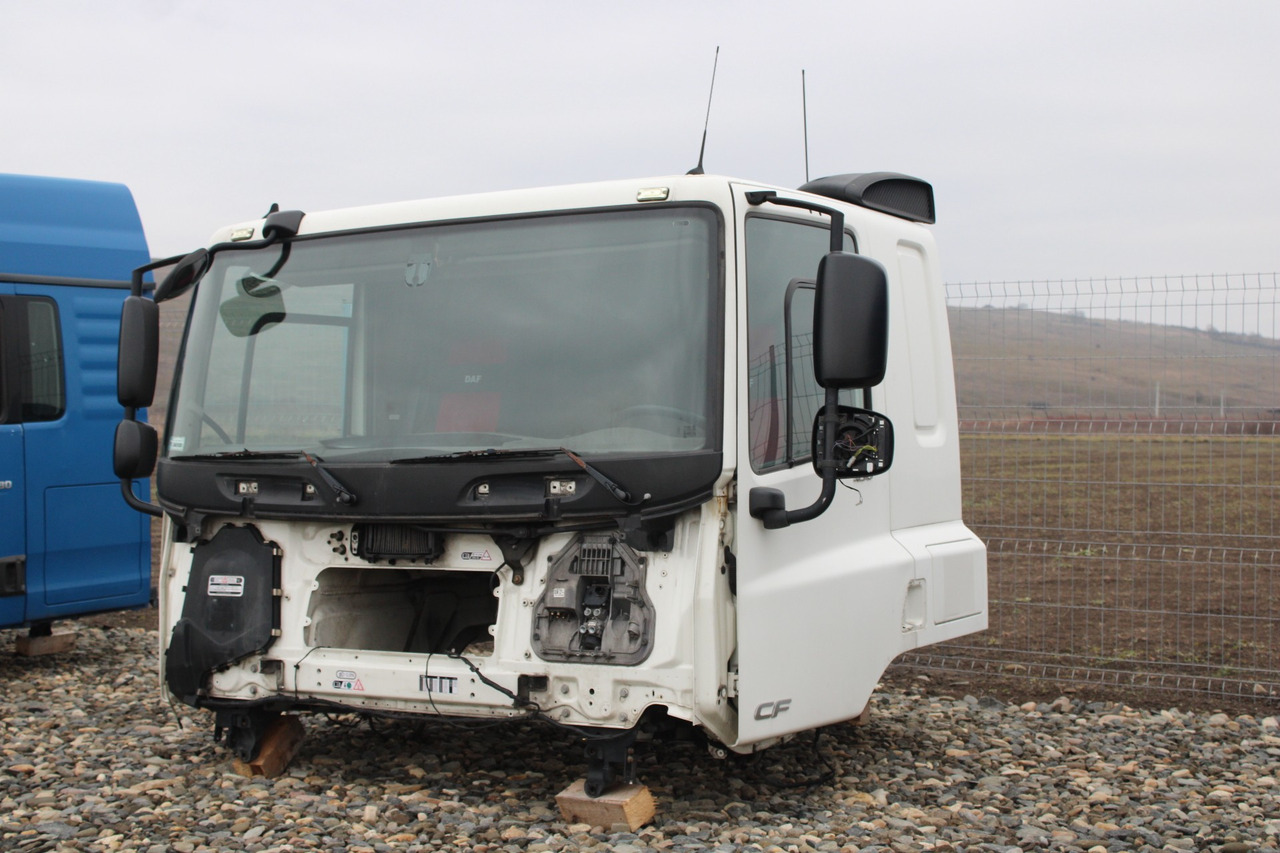 CABINA DAF CF SLEEPER L2H1 - Cabina para Camión: foto 2 CABINA DAF CF SLEEPER L2H1 - Cabina para Camión: foto 2