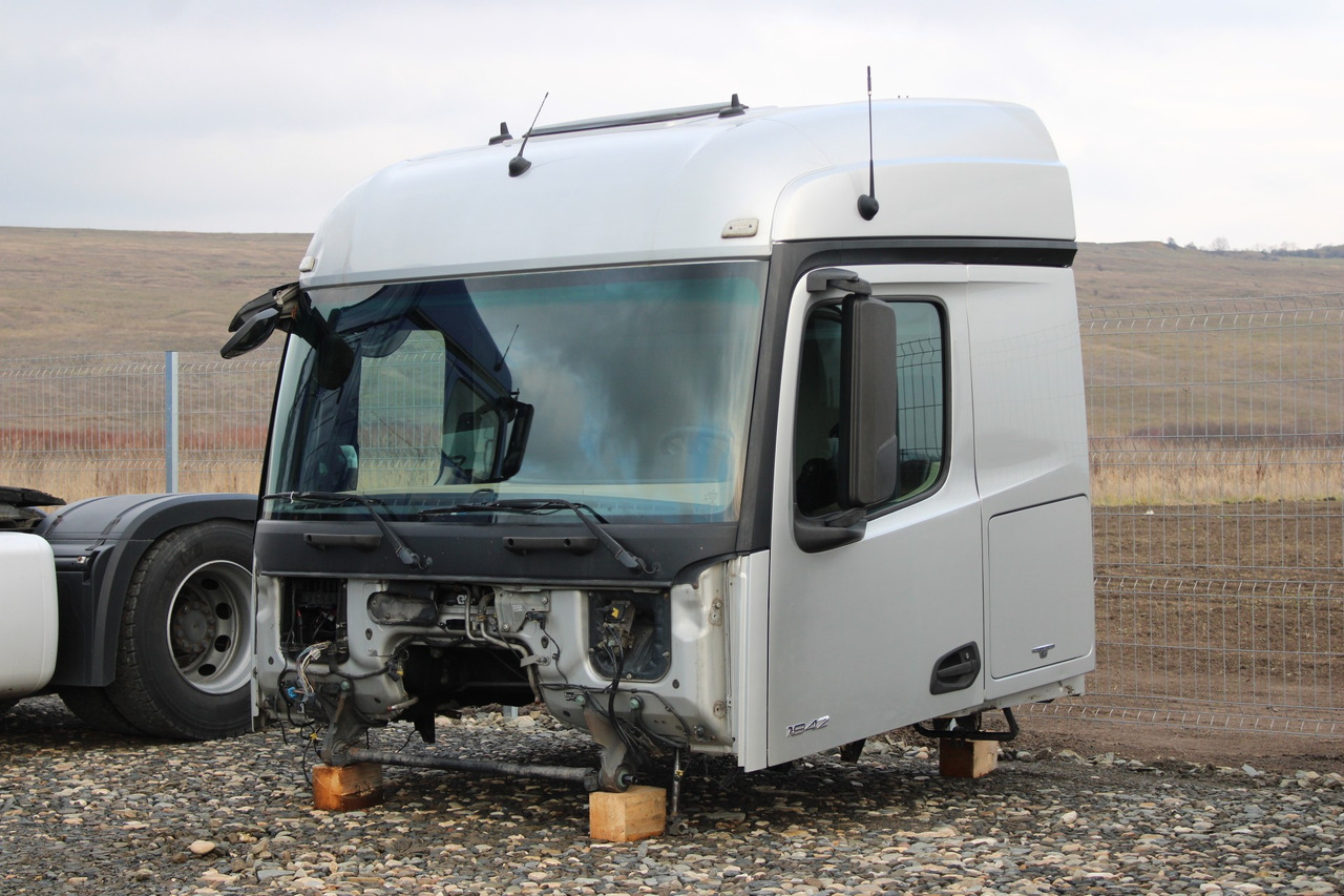 CABINA MERCEDES ACTROS MP4 STREAMSPACE 2.5 - Cabina para Camión: foto 3 CABINA MERCEDES ACTROS MP4 STREAMSPACE 2.5 - Cabina para Camión: foto 3