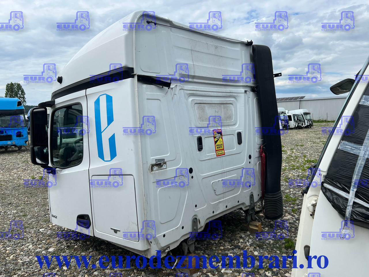 CABINA STREAMSPACE 2.5 MERCEDES ACTROS MP4 - Cabina para Camión: foto 5 CABINA STREAMSPACE 2.5 MERCEDES ACTROS MP4 - Cabina para Camión: foto 5