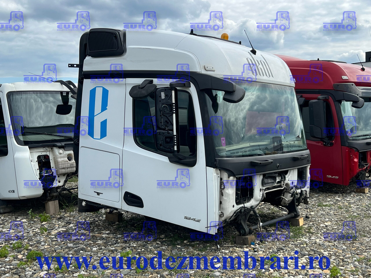 CABINA STREAMSPACE 2.5 MERCEDES ACTROS MP4 - Cabina para Camión: foto 3 CABINA STREAMSPACE 2.5 MERCEDES ACTROS MP4 - Cabina para Camión: foto 3