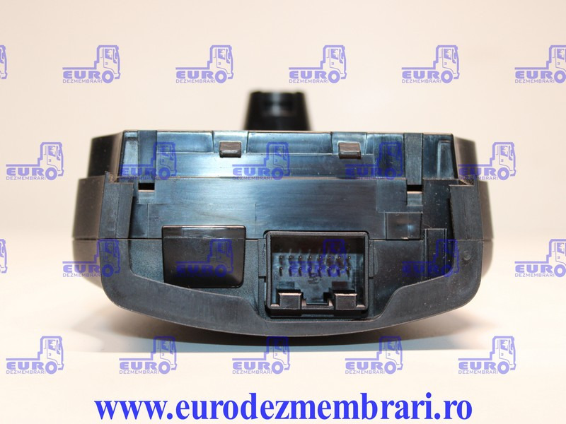 CAMERA FRONTALA IVECO STRALIS 5802125551, 4460703150 - Cabina e interior para Camión: foto 3 CAMERA FRONTALA IVECO STRALIS 5802125551, 4460703150 - Cabina e interior para Camión: foto 3